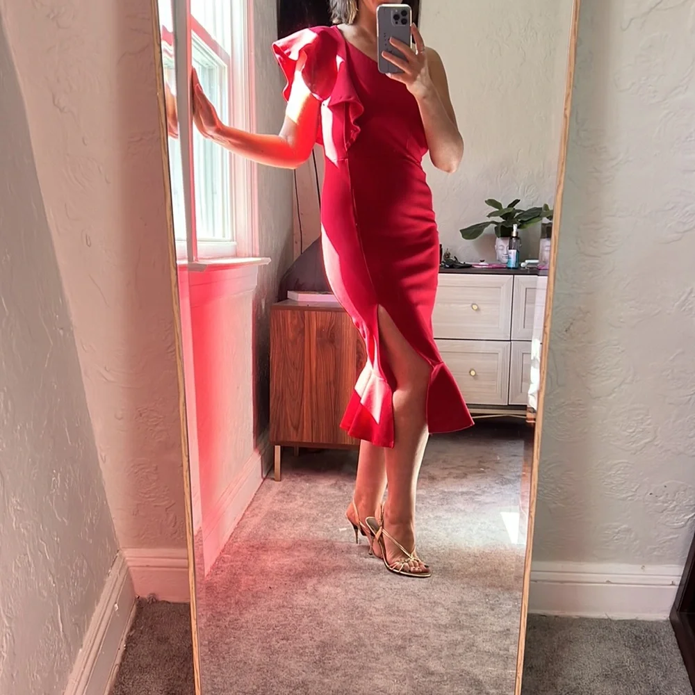 Gorgeous red one strap gown with slit midi S - Picture 7 of 7